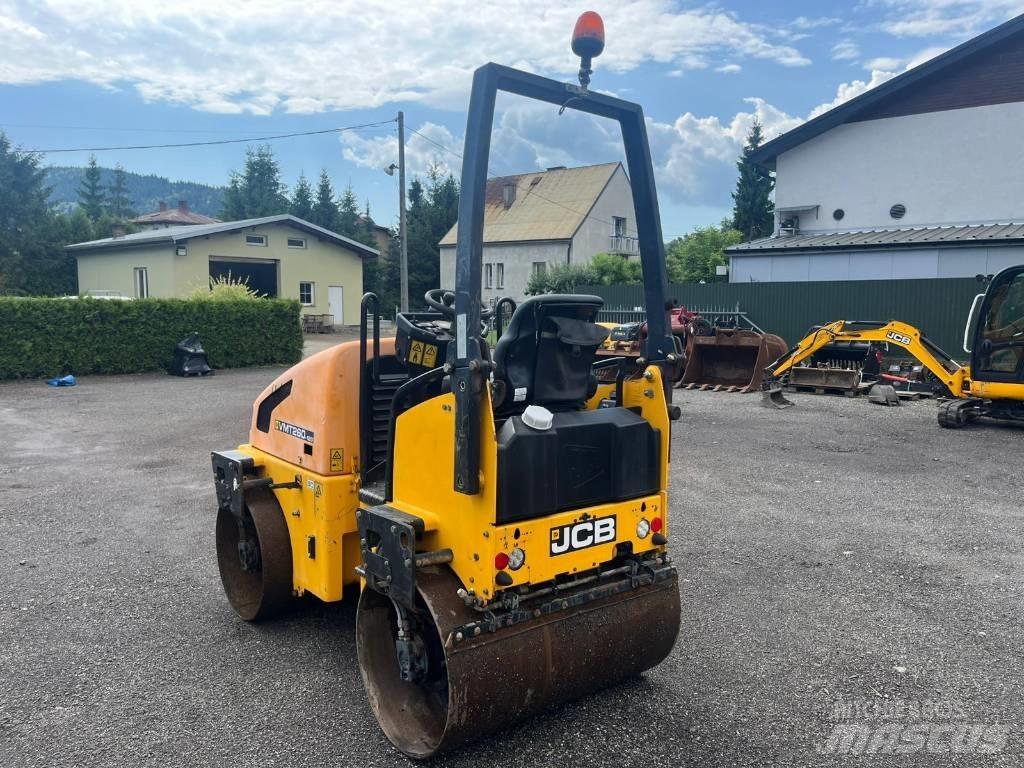 JCB VMT 260-120 Valjci sa duplim bubnjem