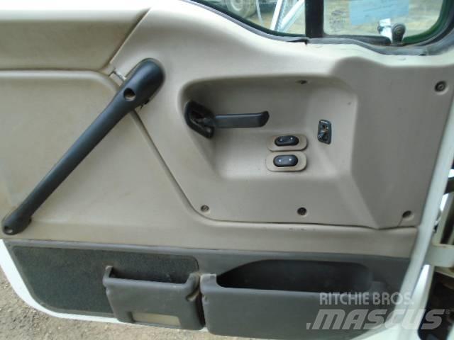Sterling L 9500 Tegljači