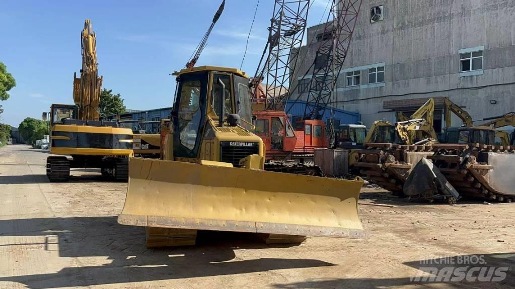 CAT D5G LGP Buldožeri guseničari