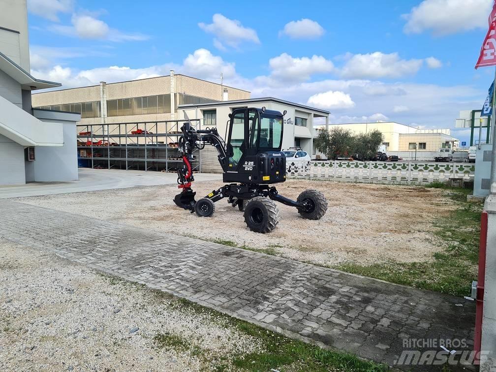 Euromach R25 Polovni specijalni bageri