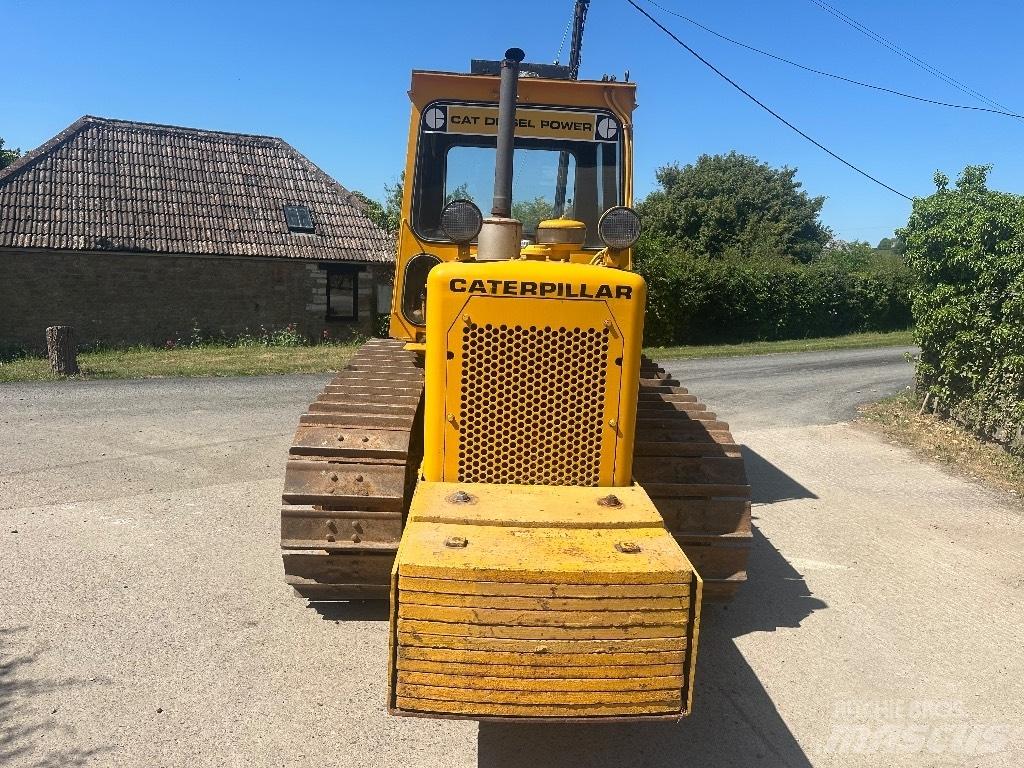 CAT D4d Traktori