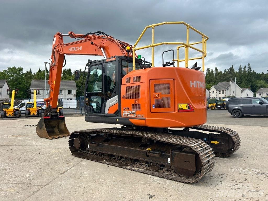 Hitachi ZX225 USLC-7 Bageri guseničari