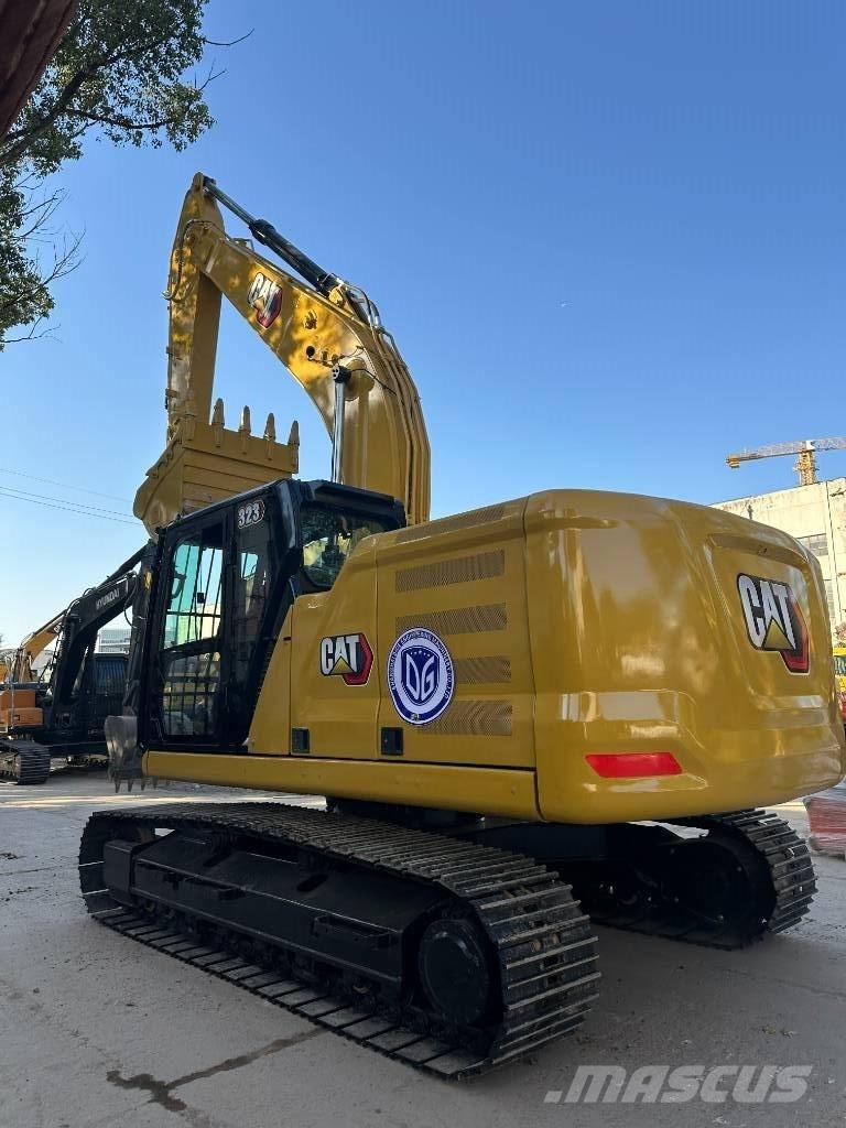 CAT 323 Midi bageri 7t – 12t