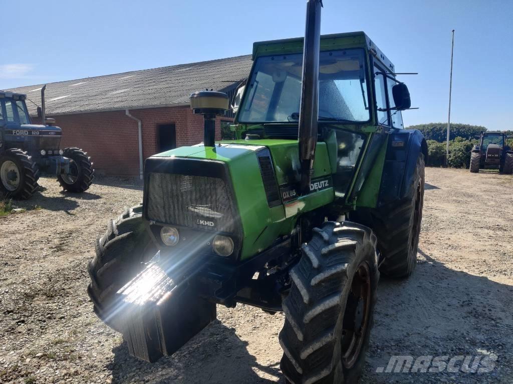 Deutz DX 85 ALLRAD Traktori
