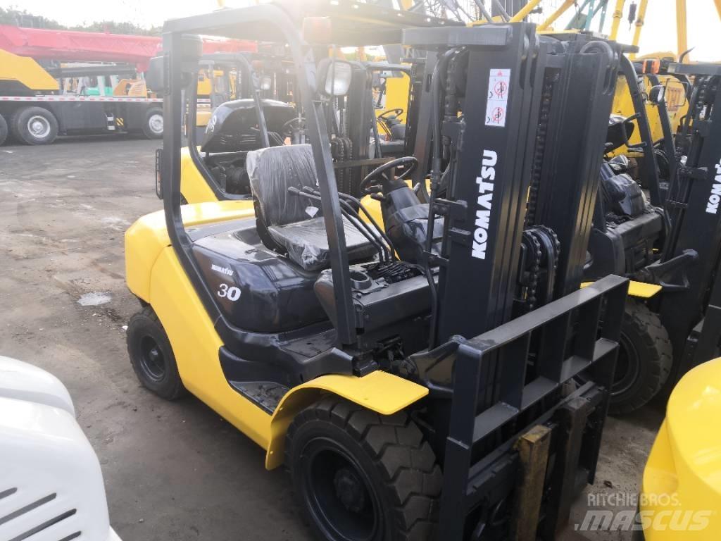 Komatsu 3 Dizelski viljuškari