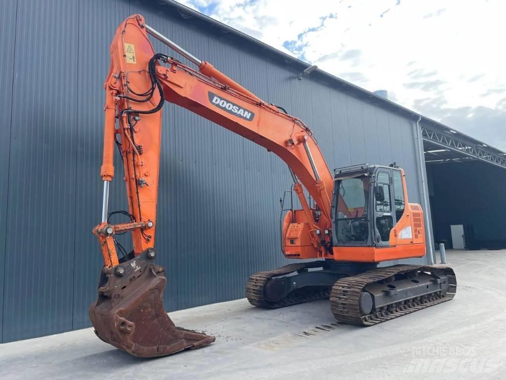 Doosan DX235LCR Bageri guseničari