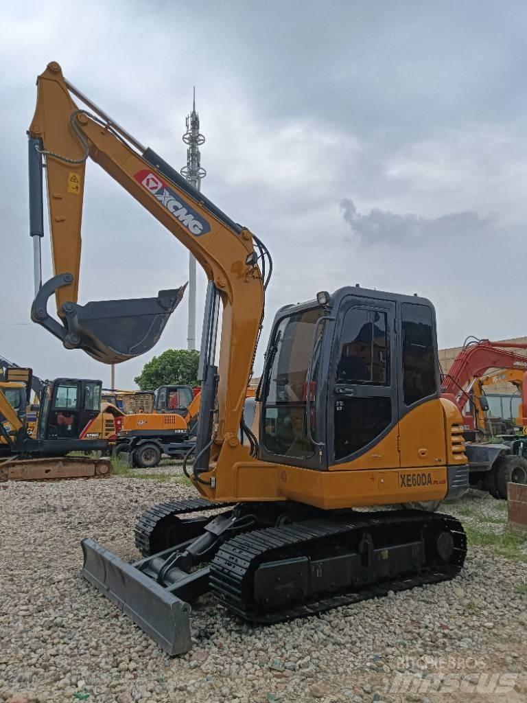 XCMG XE 60 DA Mini bageri < 7t