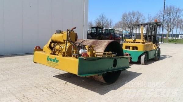Vibromax W 501 Vučni vibracioni valjci