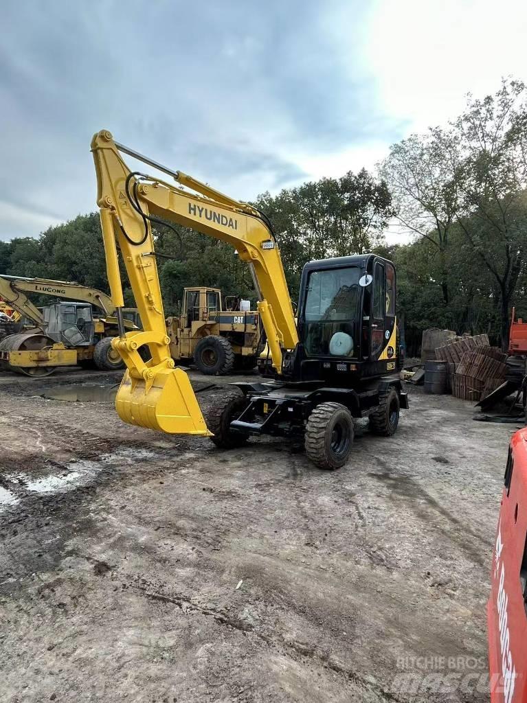 Hyundai R60-7 Bageri točkaši