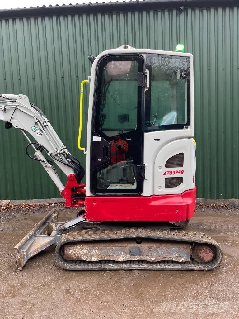 Takeuchi TB 325 R Mini bageri < 7t