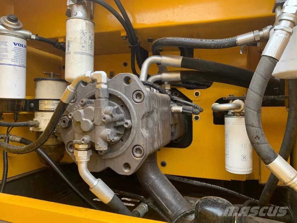 Volvo EC 300 D Bageri guseničari