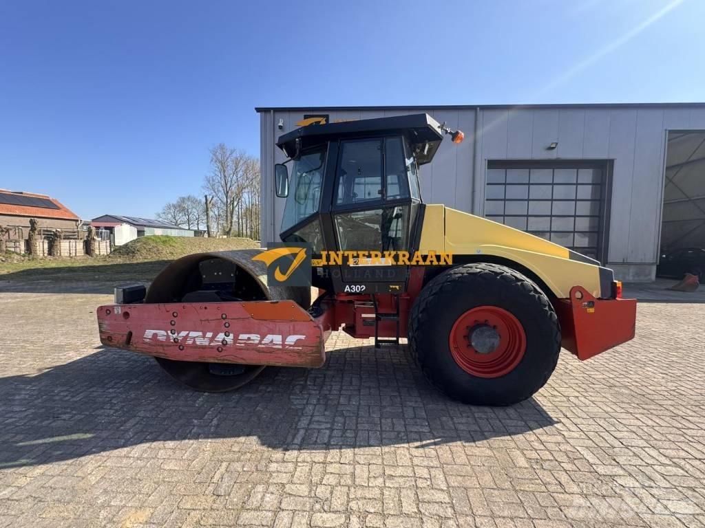 Dynapac CA 302 D Valjci sa jednim bubnjem