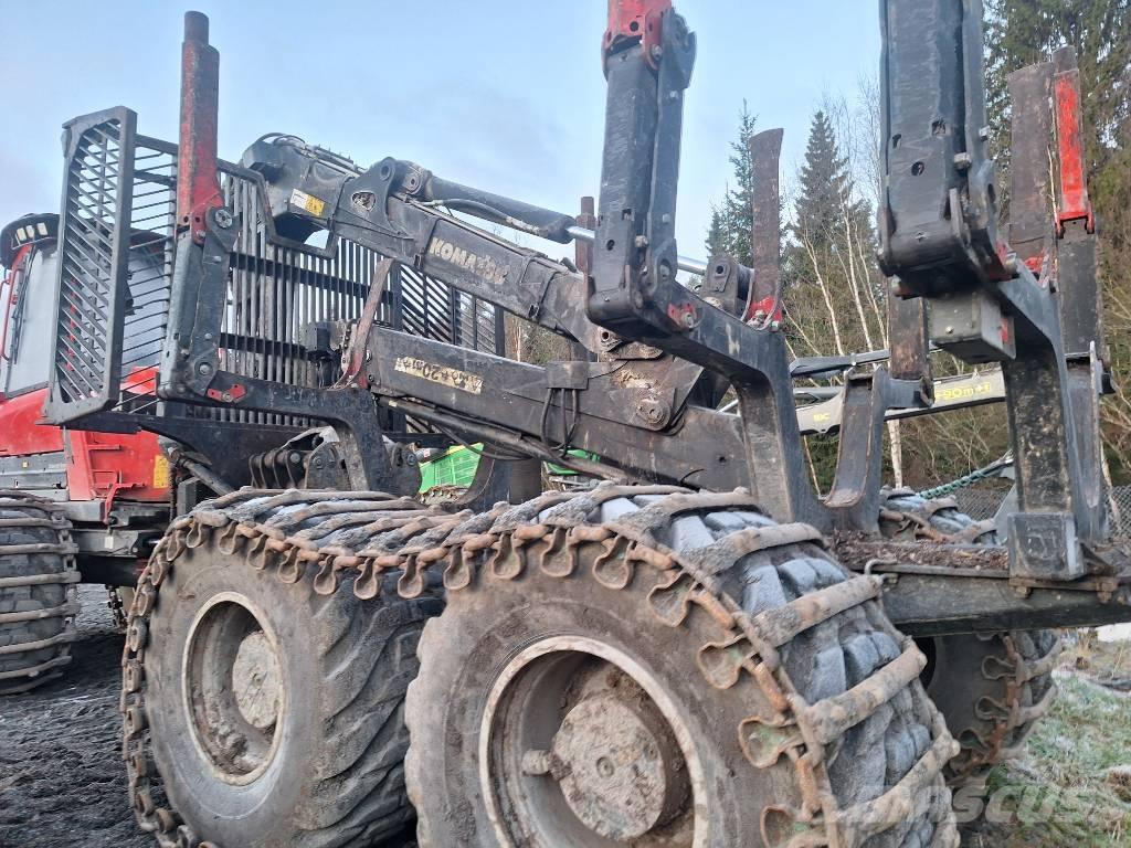 Komatsu 895 Forvarderi