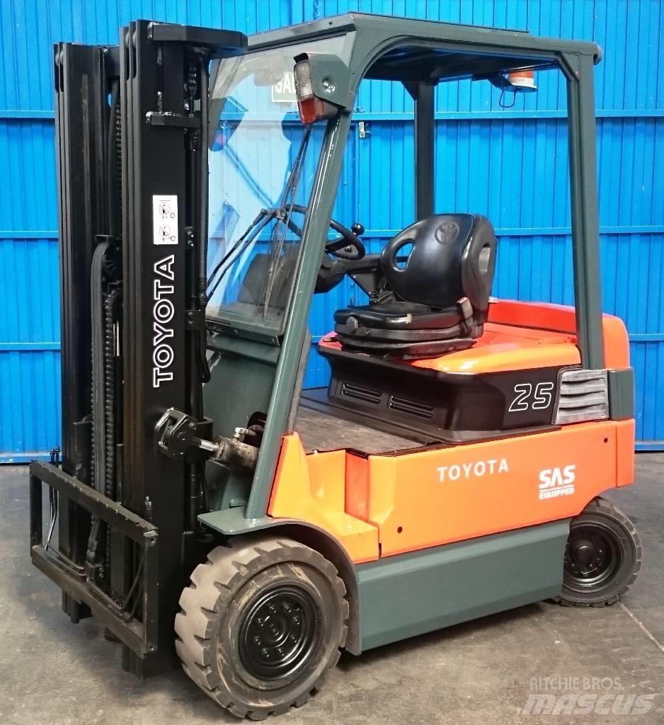 Toyota 7 FBMF 25 Električni viljuškari