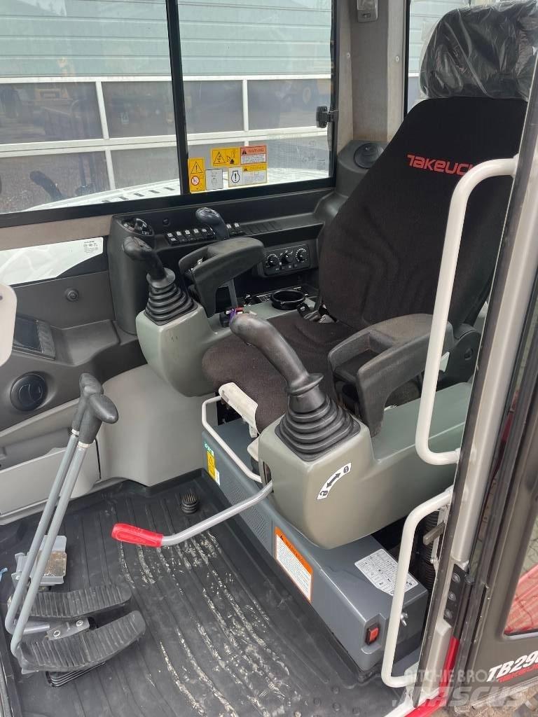 Takeuchi TB290-2 Midi bageri 7t – 12t
