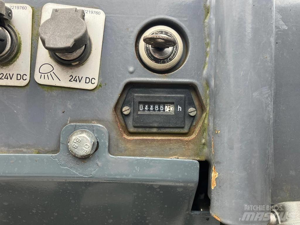 Vögele SUPER 800-3i Asfaltni finišeri