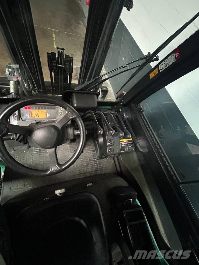 Mitsubishi FD 40 N Dizelski viljuškari