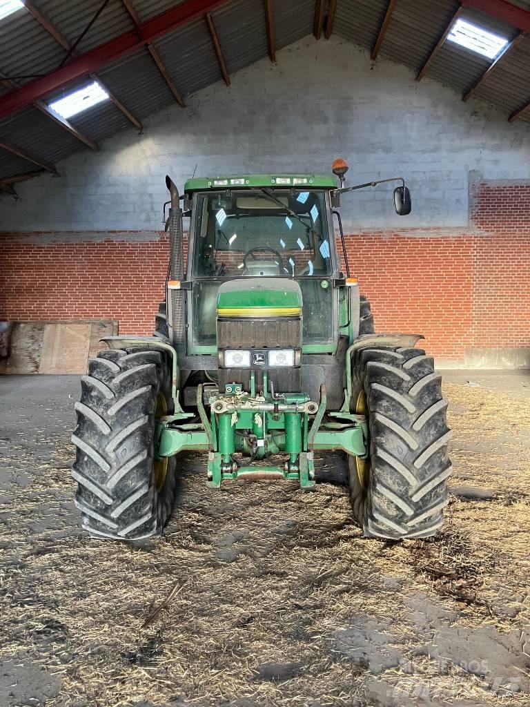 John Deere 6800 Traktori