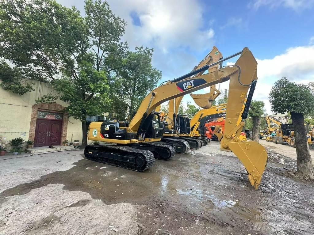 CAT 323 D Bageri guseničari