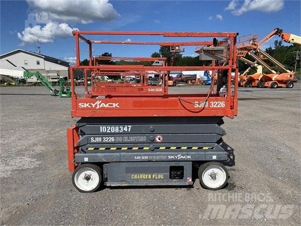 SkyJack SJ III 3226 Makazaste platforme
