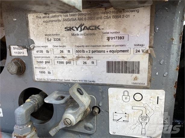 SkyJack SJ III 3226 Makazaste platforme