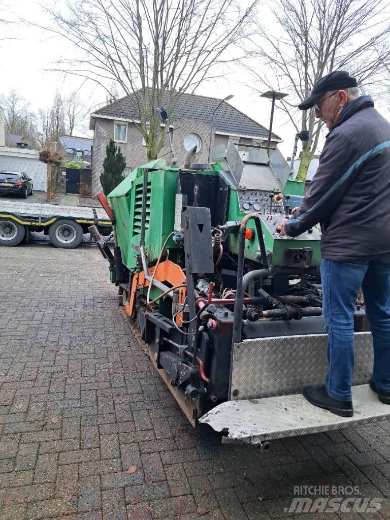Demag 45 Asfaltni finišeri