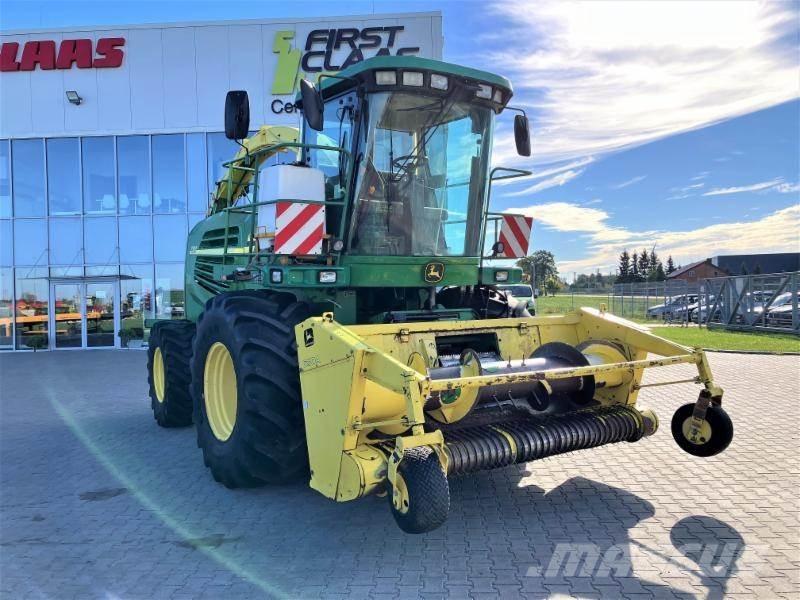 John Deere 7300 Mašine za stočnu hranu sa sopstvenim pogonom