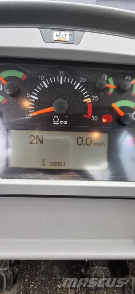 CAT 962 M Utovarivači na točkove