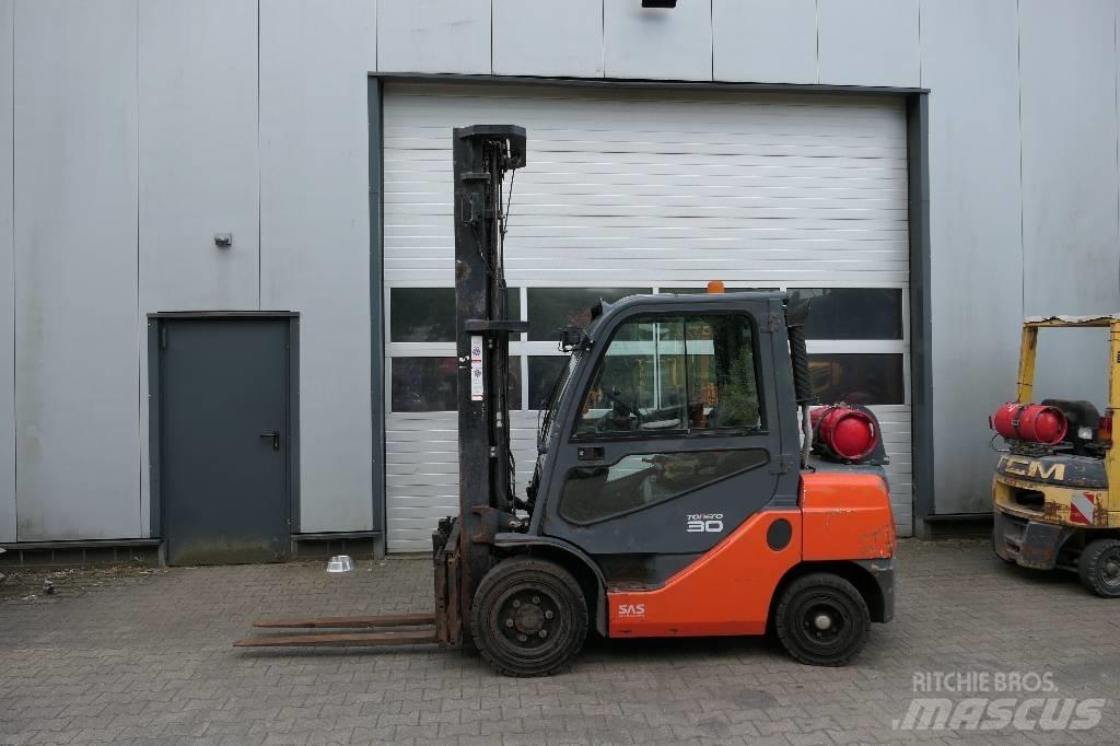Toyota 02-8 FGF 30 Plinski viljuškari