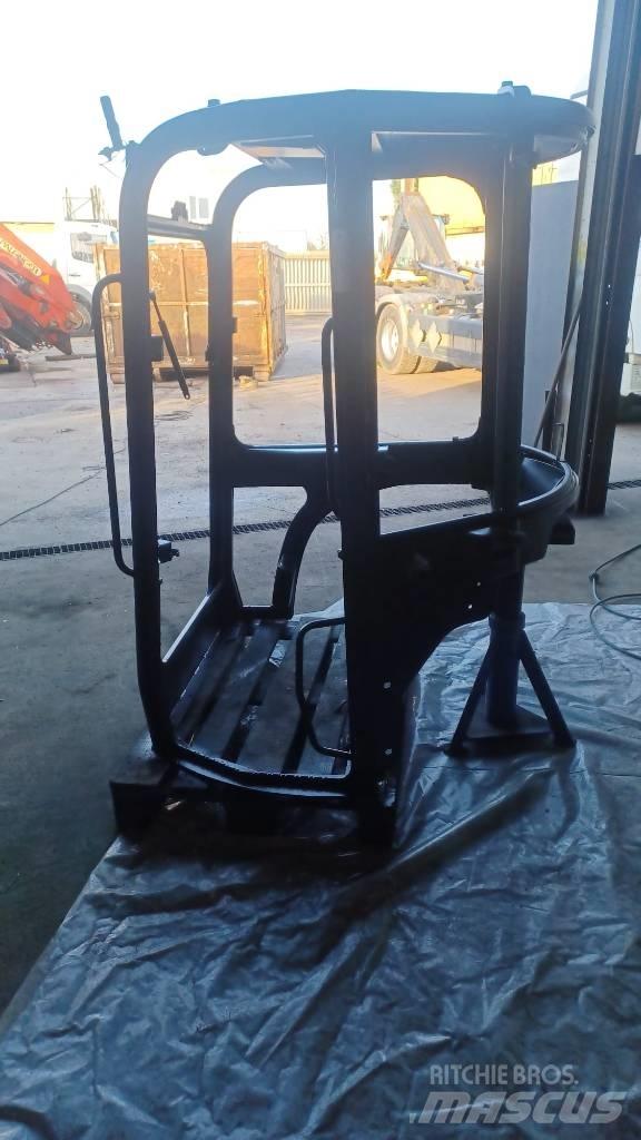 Yanmar Vio 45 Kabine i unutrašnjost