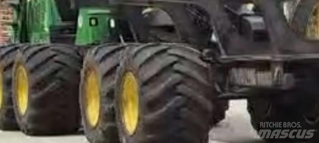 John Deere 1110 E Forvarderi