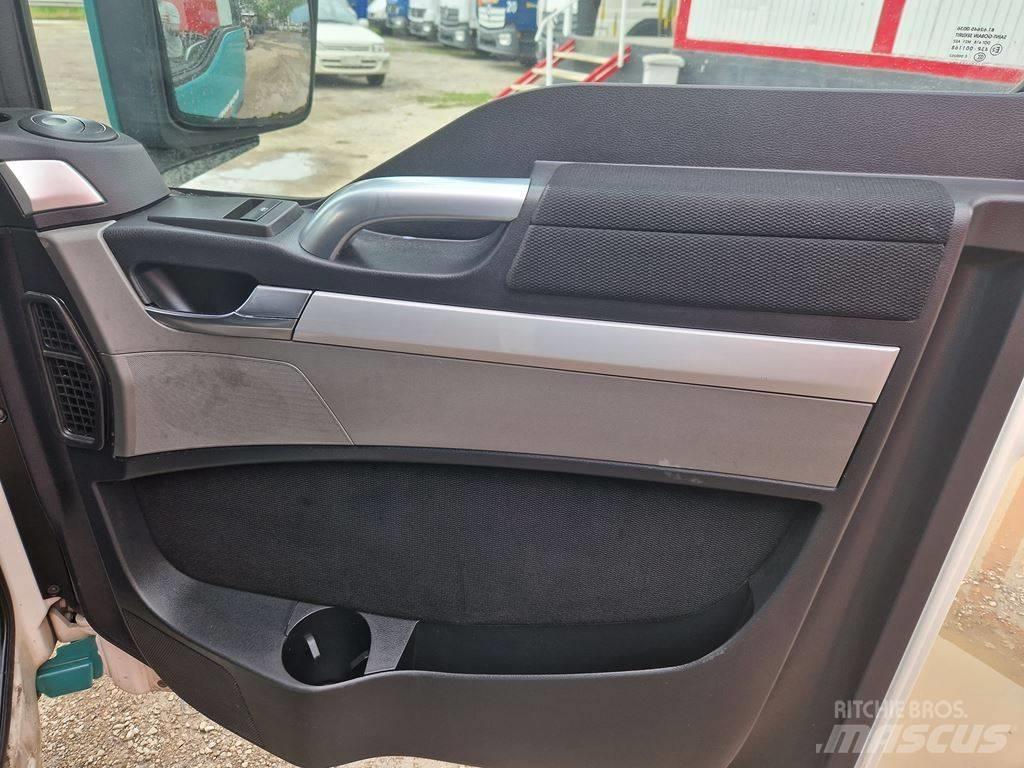 MAN TGX 26.440 Kabine i unutrašnjost