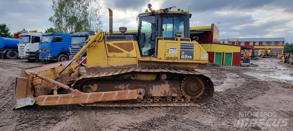 Komatsu D 65 PX-17 Buldožeri guseničari
