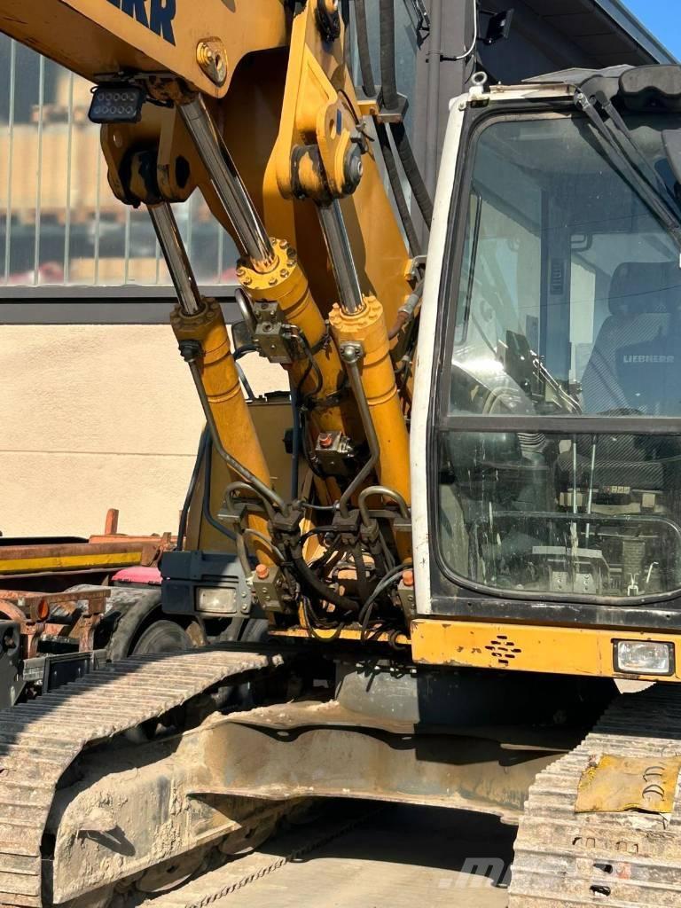 Liebherr R 313 Bageri guseničari