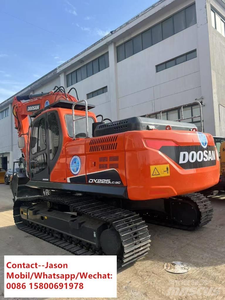 Doosan DX 225 LC Bageri guseničari