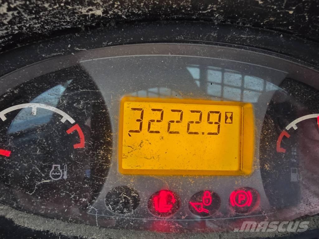 Bobcat S 590 Skid steer mini utovarivači