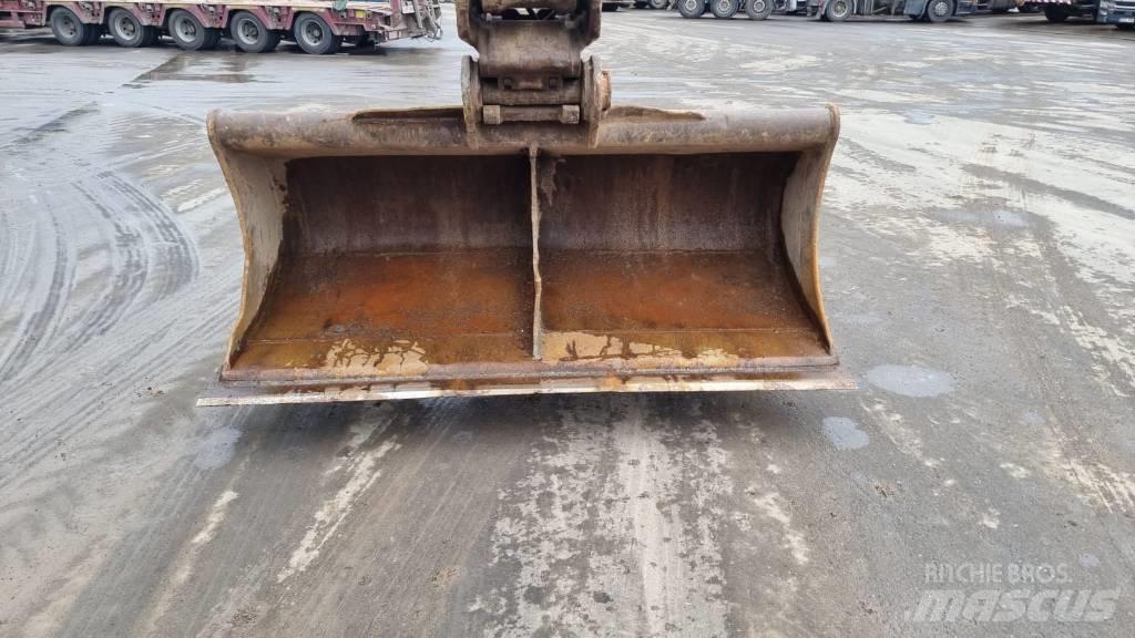 JCB 220 XL Bageri guseničari