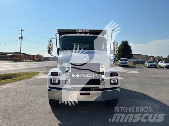 Mack MD6 Kiperi kamioni