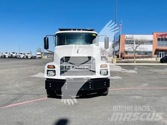 Mack MD6 Kiperi kamioni