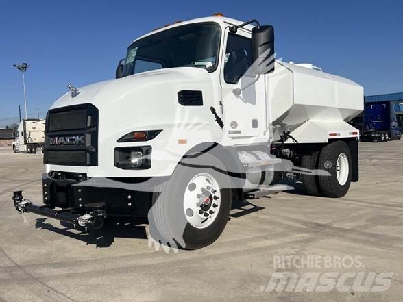 Mack MD6 Kamioni cisterne