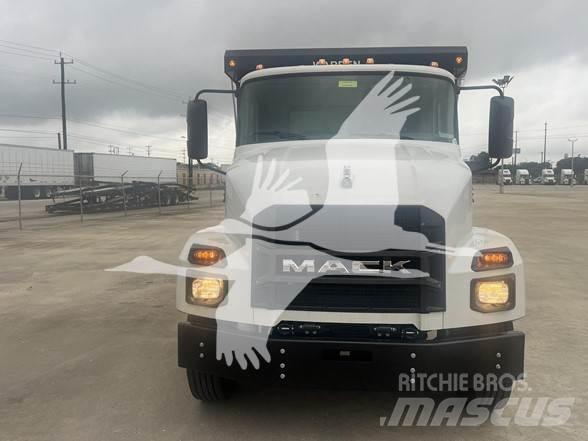 Mack MD6 Kiperi kamioni