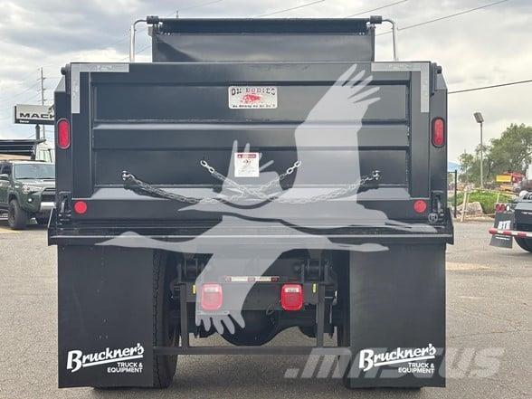 Mack MD6 Kiperi kamioni