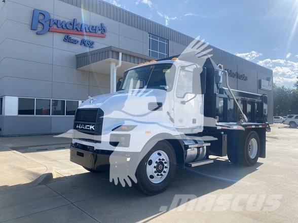 Mack MD6 Kiperi kamioni