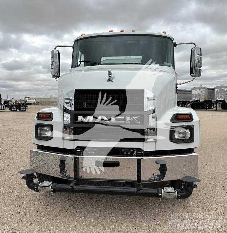Mack MD7 Kamioni cisterne