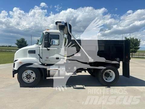 Mack MD7 Kiperi kamioni