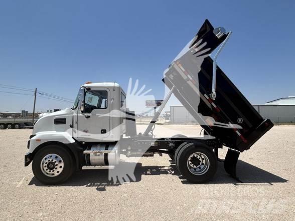 Mack MD7 Kiperi kamioni