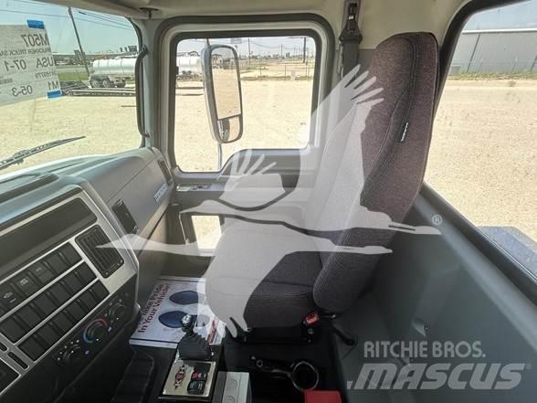 Mack MD7 Kiperi kamioni