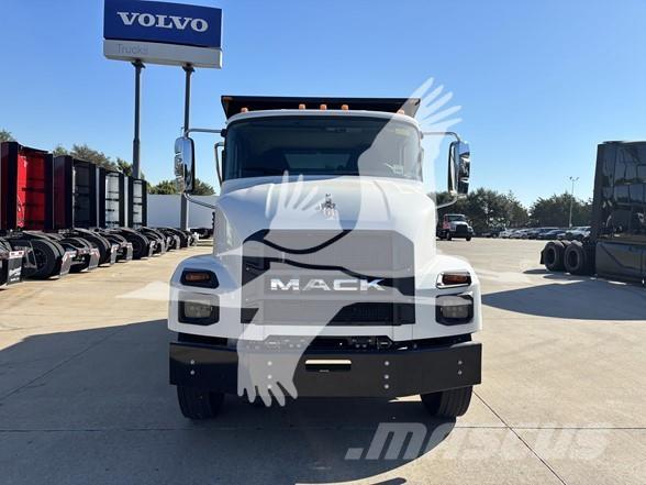 Mack MD7 Kiperi kamioni