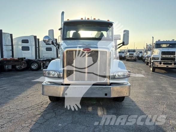 Peterbilt 567 Tegljači