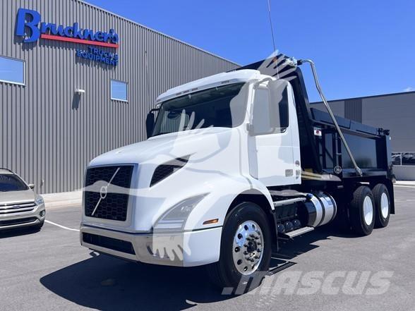 Volvo VNR64300 Kiperi kamioni